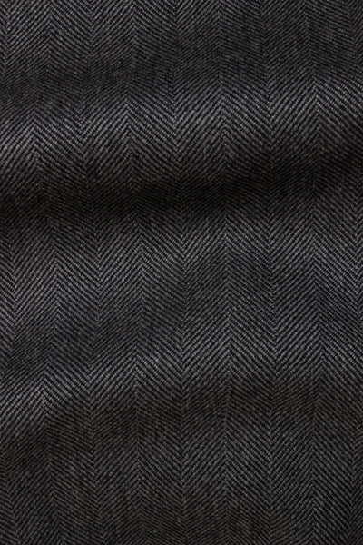 1930s/1940s mid-grey herringbone suiting/coating fabric. Width 148 cm